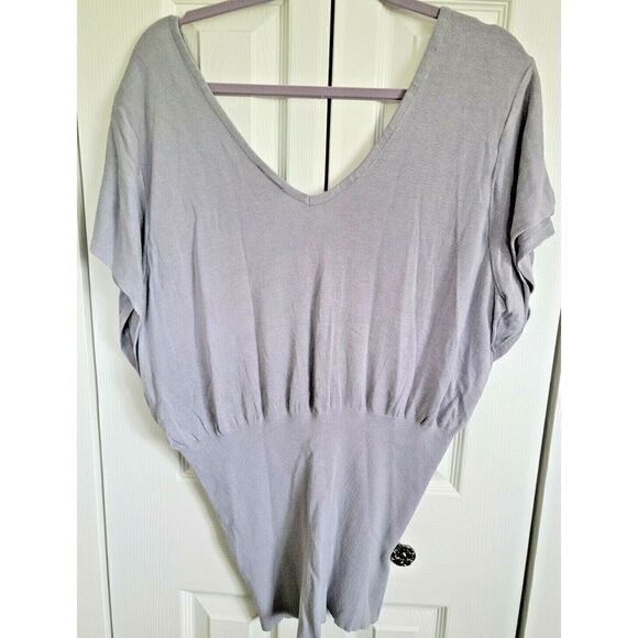 Torrid 3 Sweater‎ Top Gray Silver Short Ruffle Sleeve Cinch Waist Size 3X - Picture 2 of 5